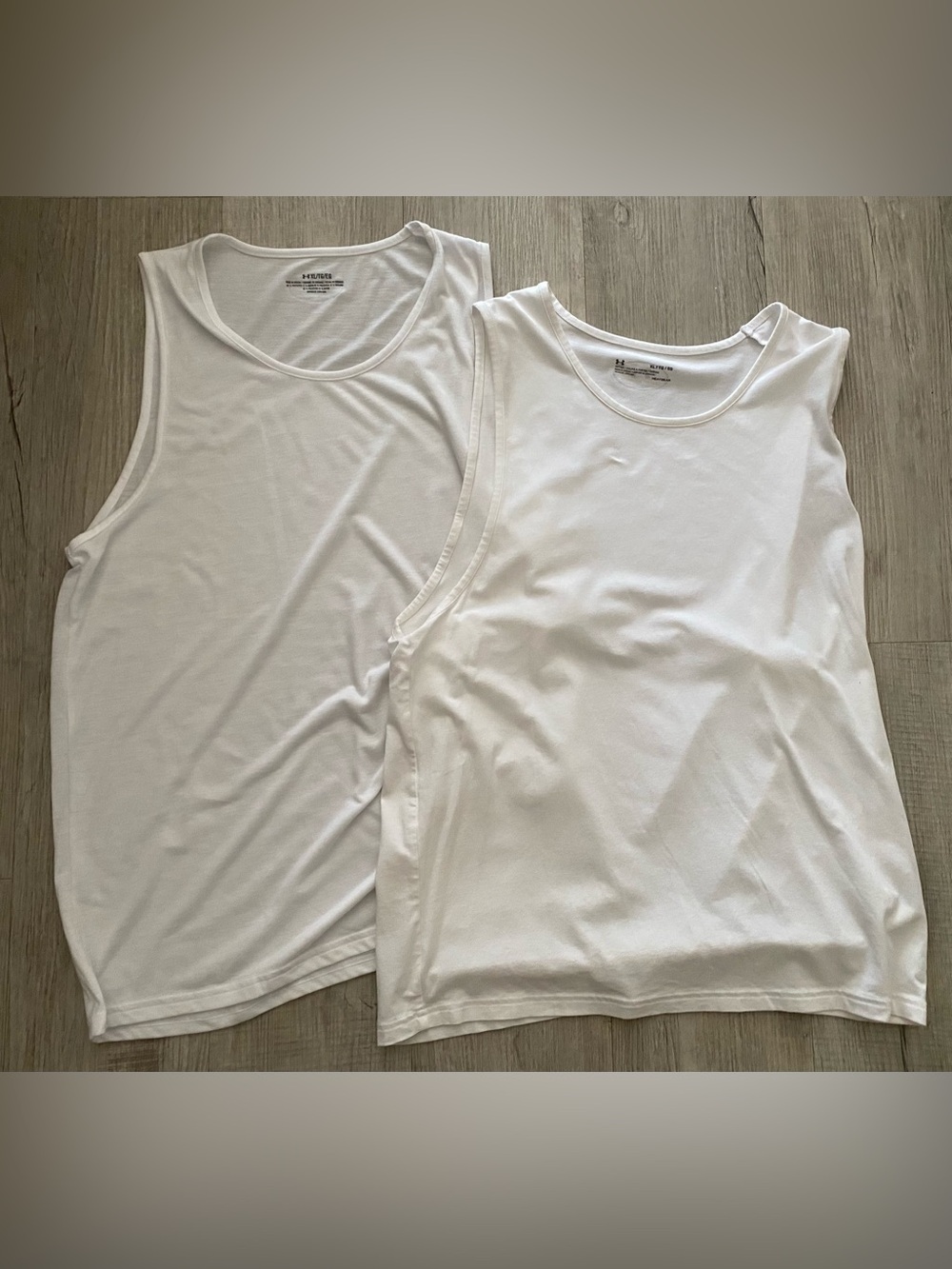 Under Armour Lot of Two White Mens’ Tank Tops Heatgear Basic Athletic - Sz XL